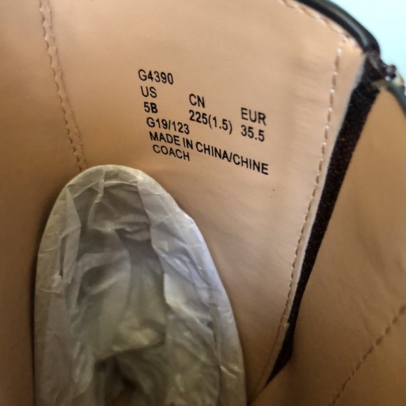 Coach boots 🥾 size 5B - Picture 6 of 9